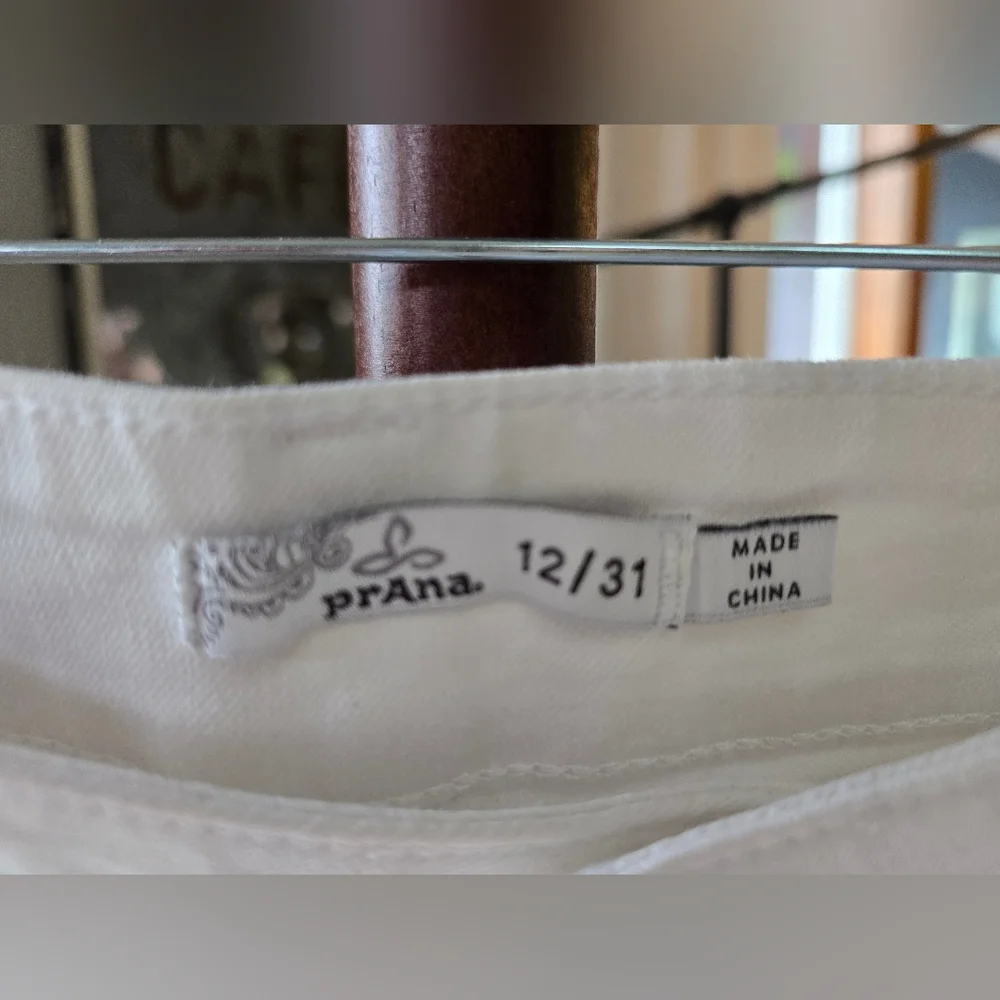 PRANA Carlotta Crop Jean Women's size 12/31 White - Picture 5 of 8